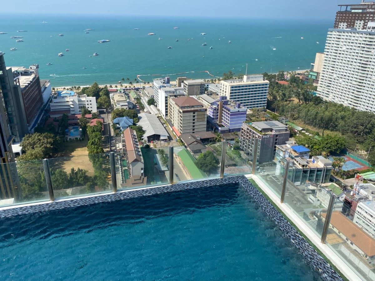 The Base In Pattaya Apartman Kültér fotó